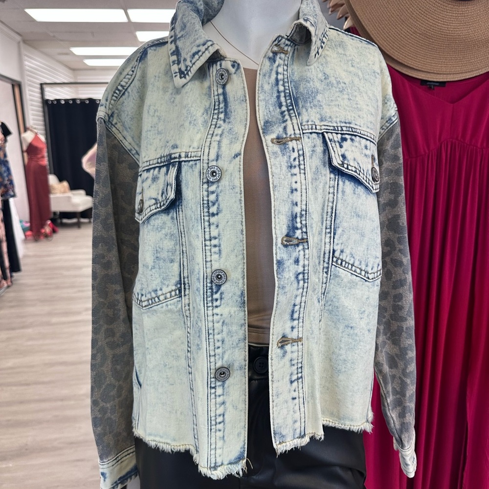 Stylish Denim Jacket with Animal Print Sleeves